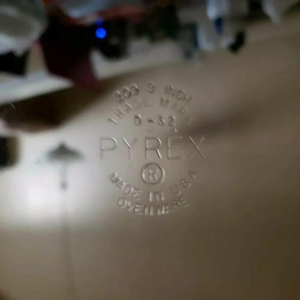 VINTAGE PYREX 9